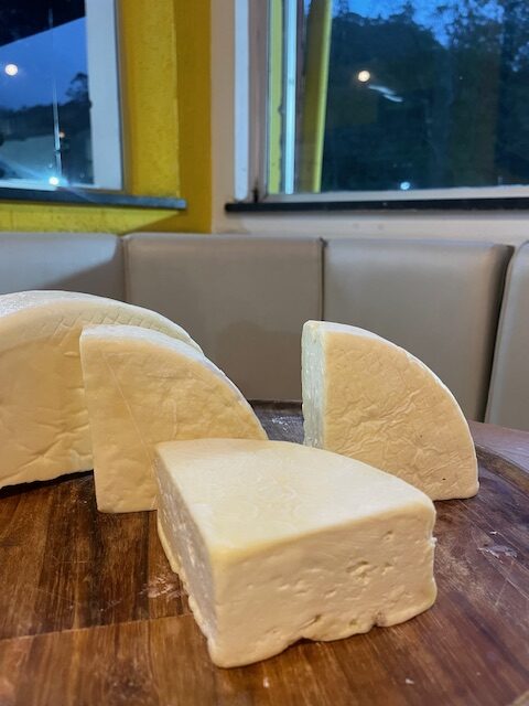 QUEIJO CANASTRA ARTESANAL FRACIONADO