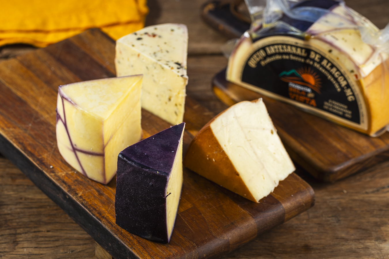 QUEIJO ARTESANAL DE ALAGOA MIX FAZENDA BELA VISTA